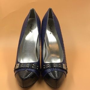 Qupid Blue & Black Heels